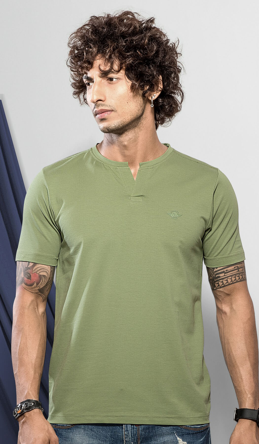 Comeco Henly Neck T-Shirt