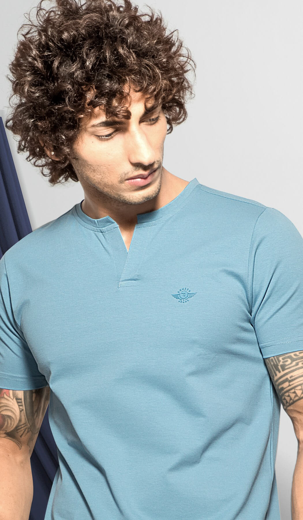 Comeco Henly Neck T-Shirt