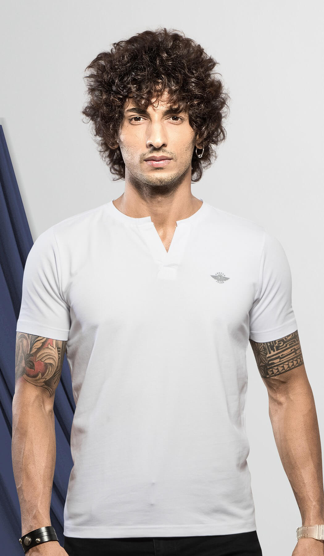 Comeco Henly Neck T-Shirt